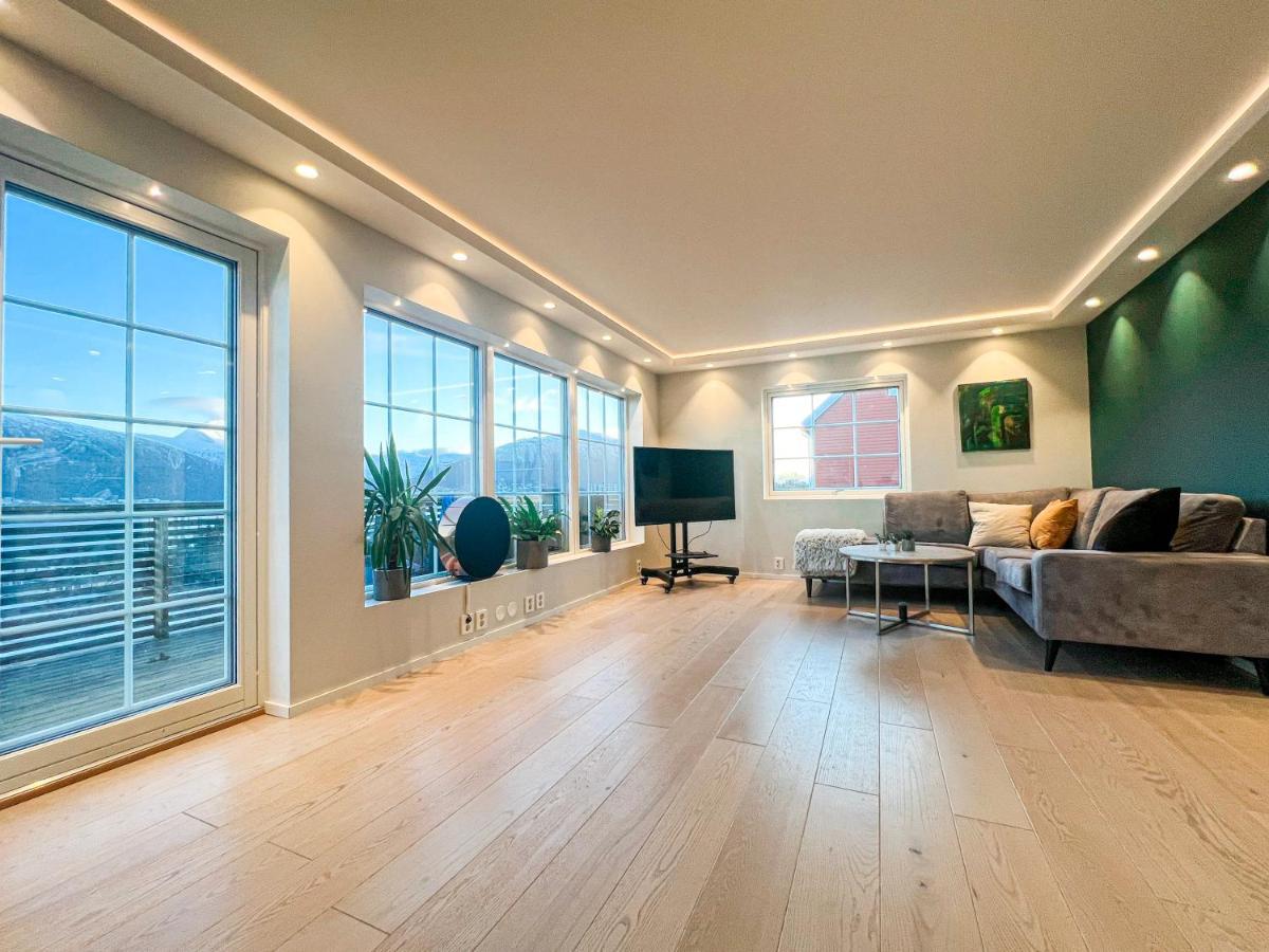 Penthouse Apartment With Amazing View. Tromsø Exterior foto